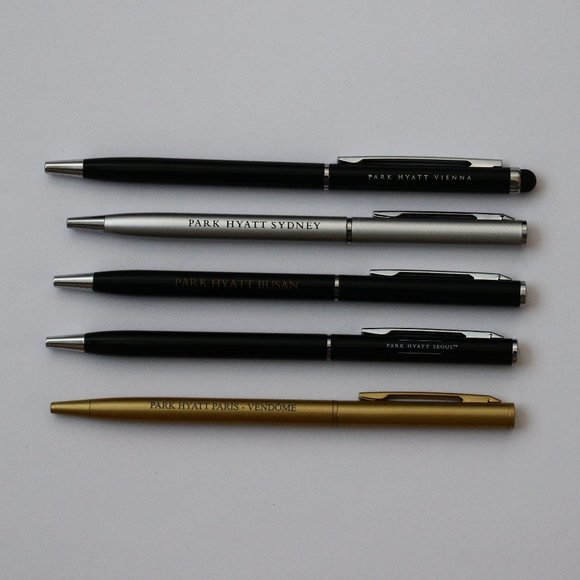 Collection of 5 Park Hyatt Luxury Hotel Pens Lot - Picture 1 of 3